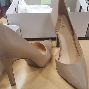 ANA high heels nwot